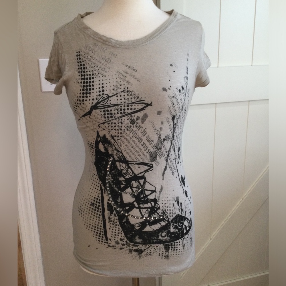 Twenty one, medium short sleeve tee